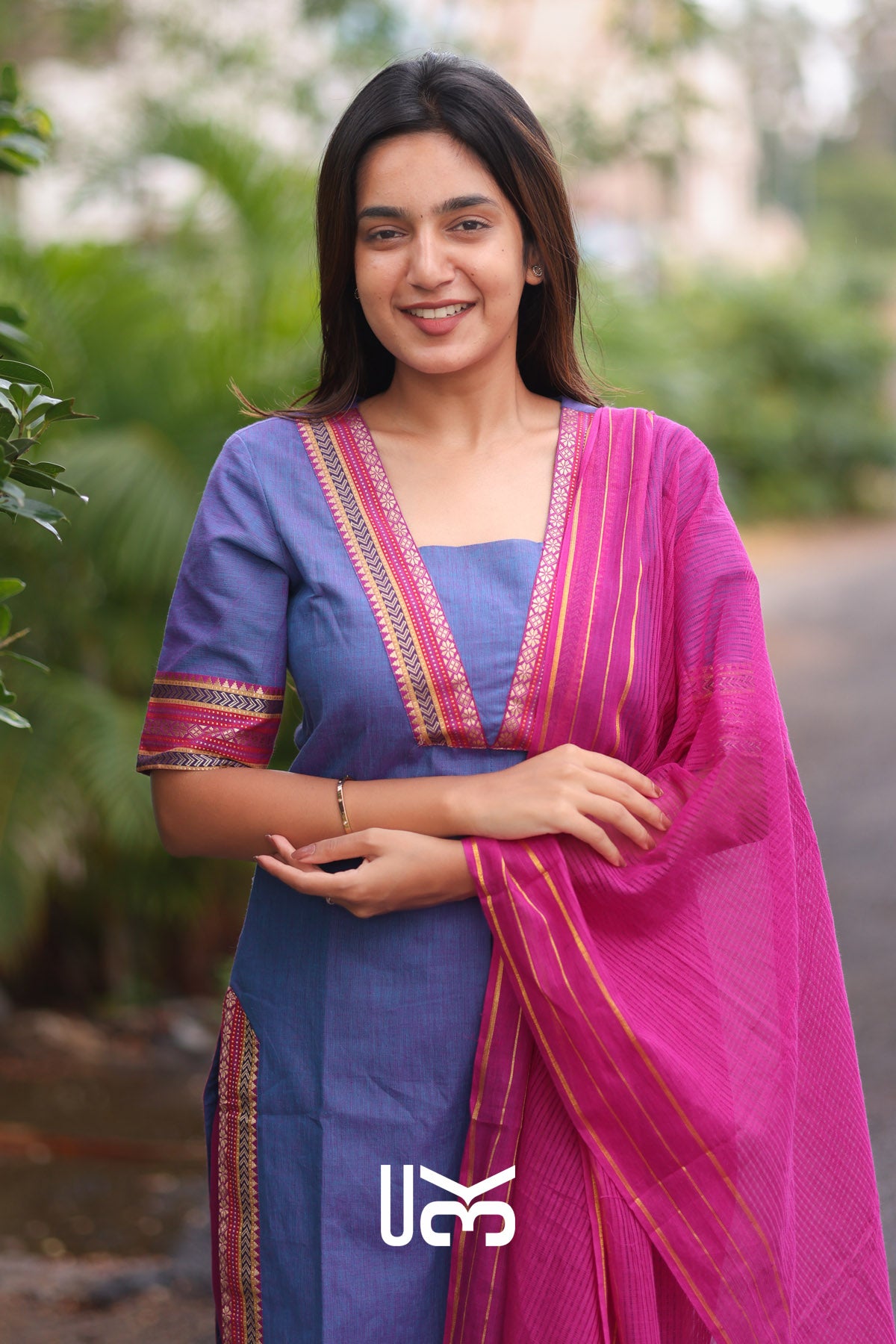 Vaani Handloom Kurta set (Dress) In Indigo Blue