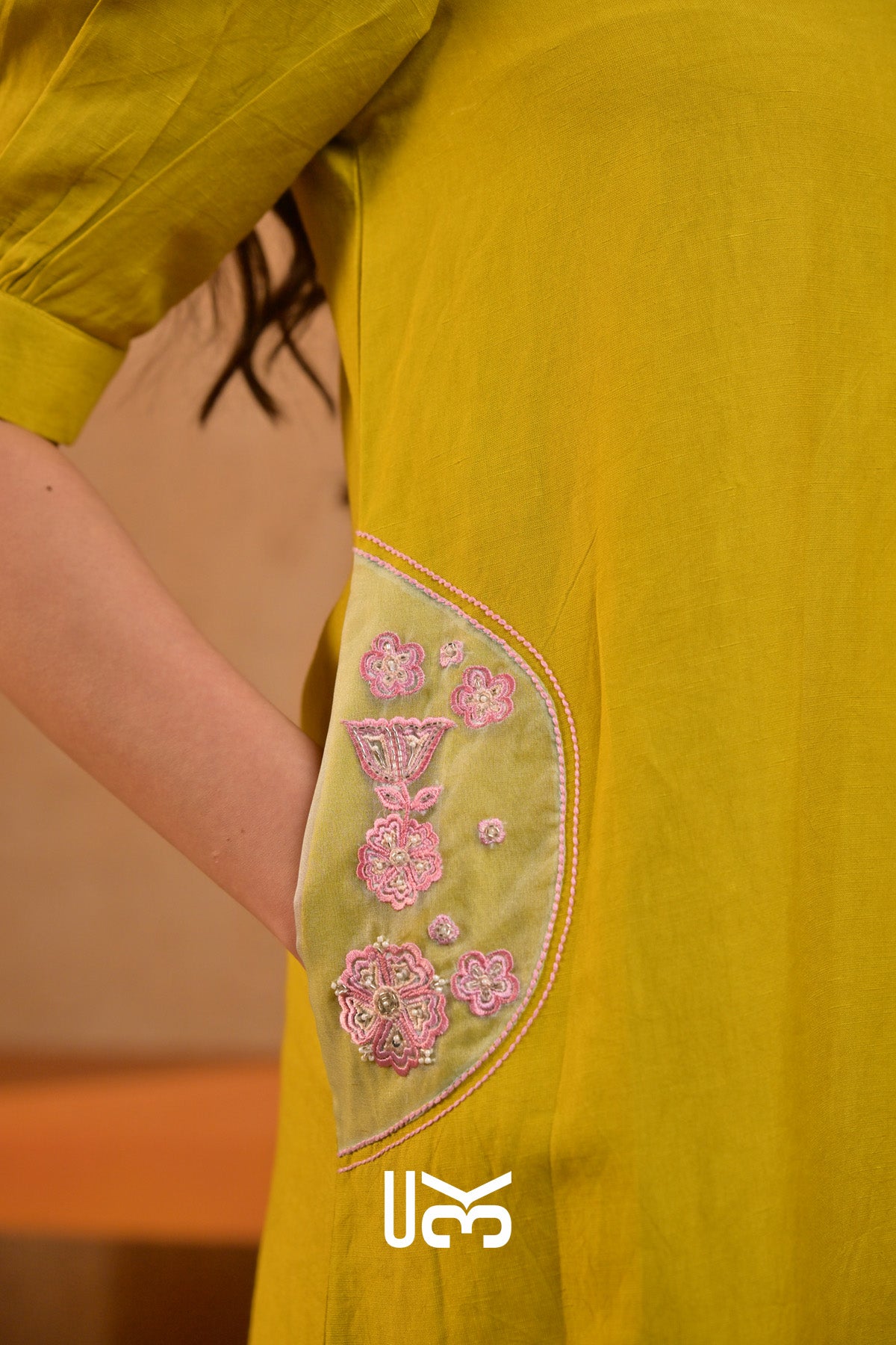 Aabha Pocketplay Linen Kurta Set (Dress) in Lime Green