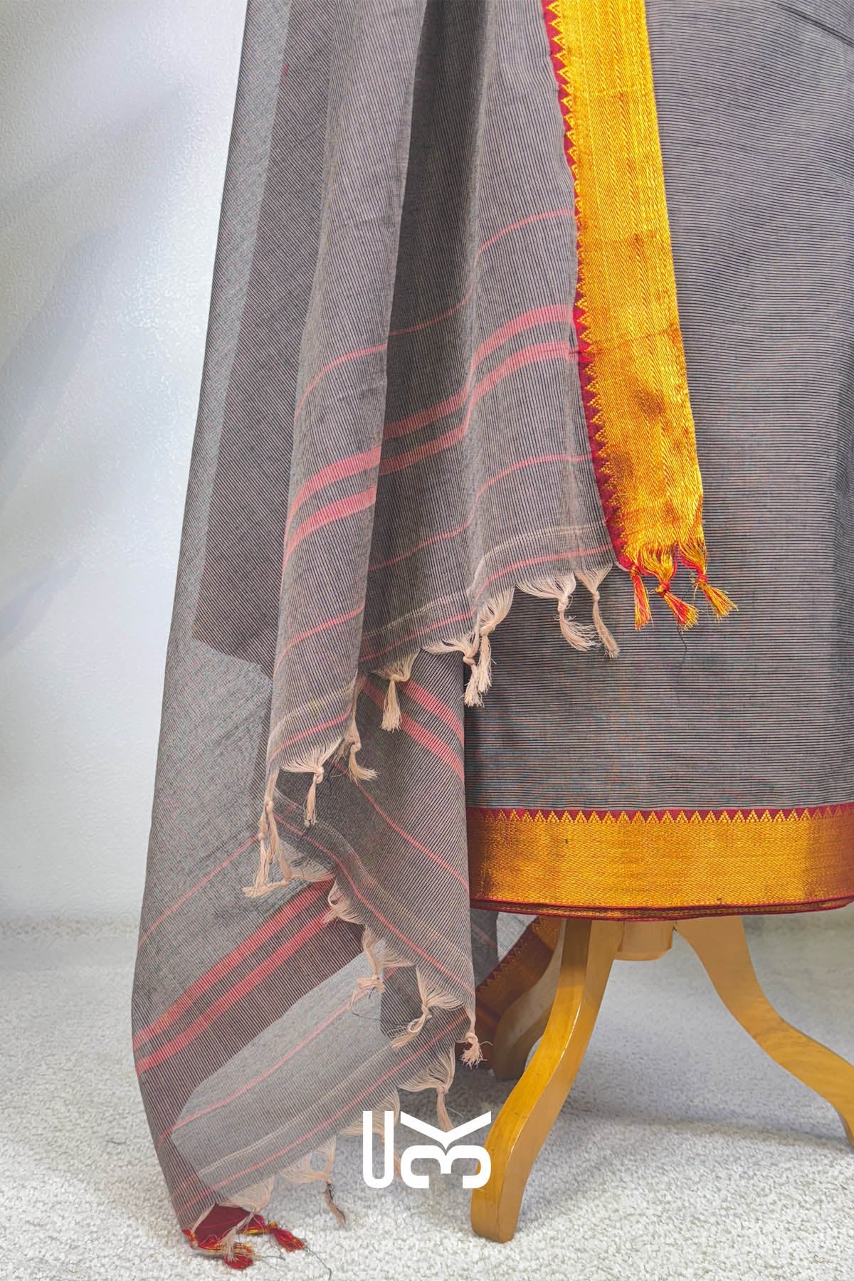Kajal Unstich Kurta Set In Grey