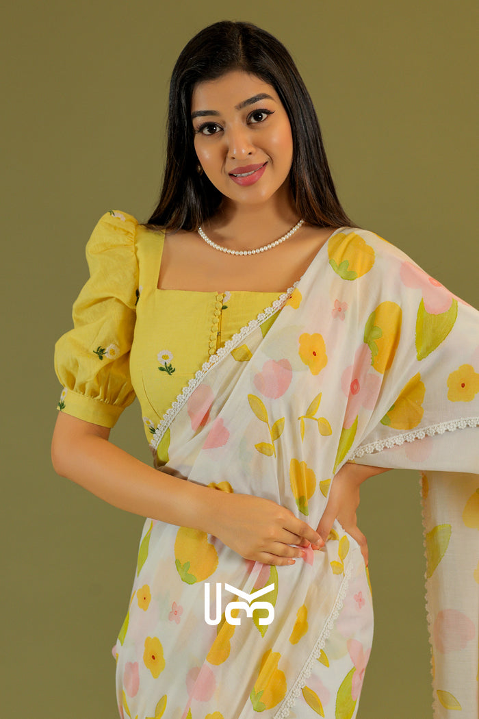 Pila Kaner Saree in Yellow & White