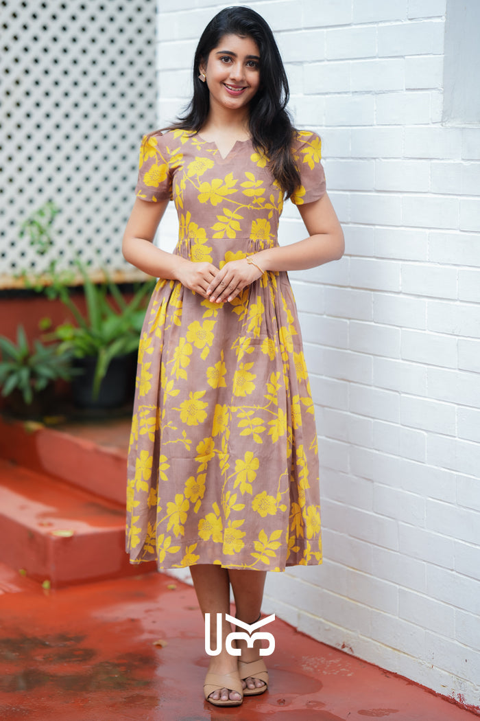 Yelena Midi (Dress) in Yellow