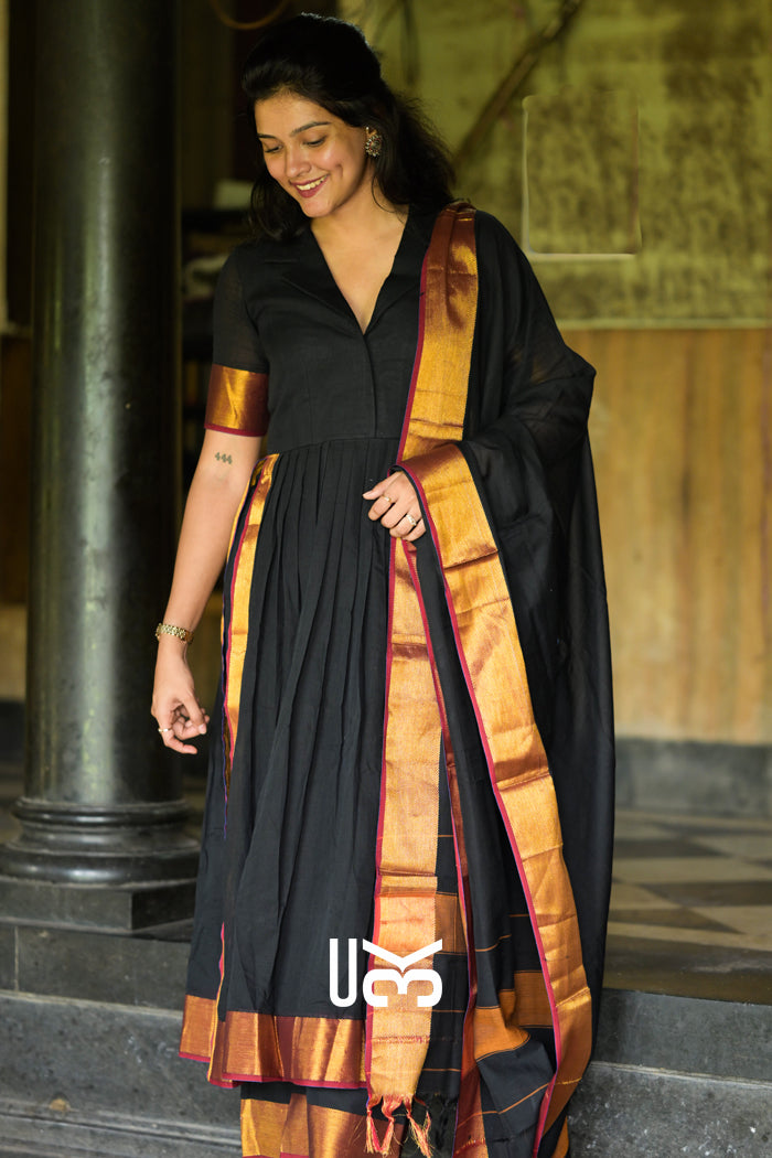 Malini Handloom Suit Set