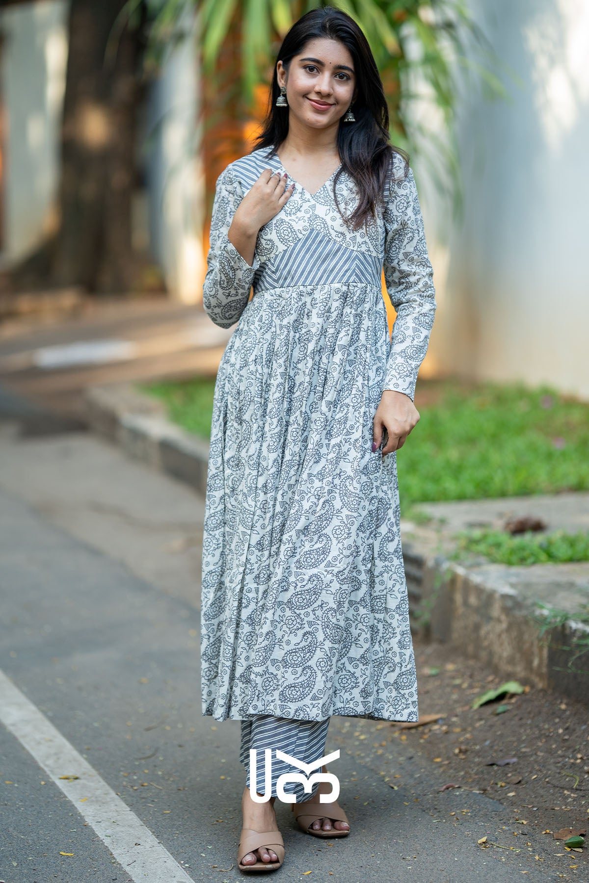 Tarunika Grey Kurta set