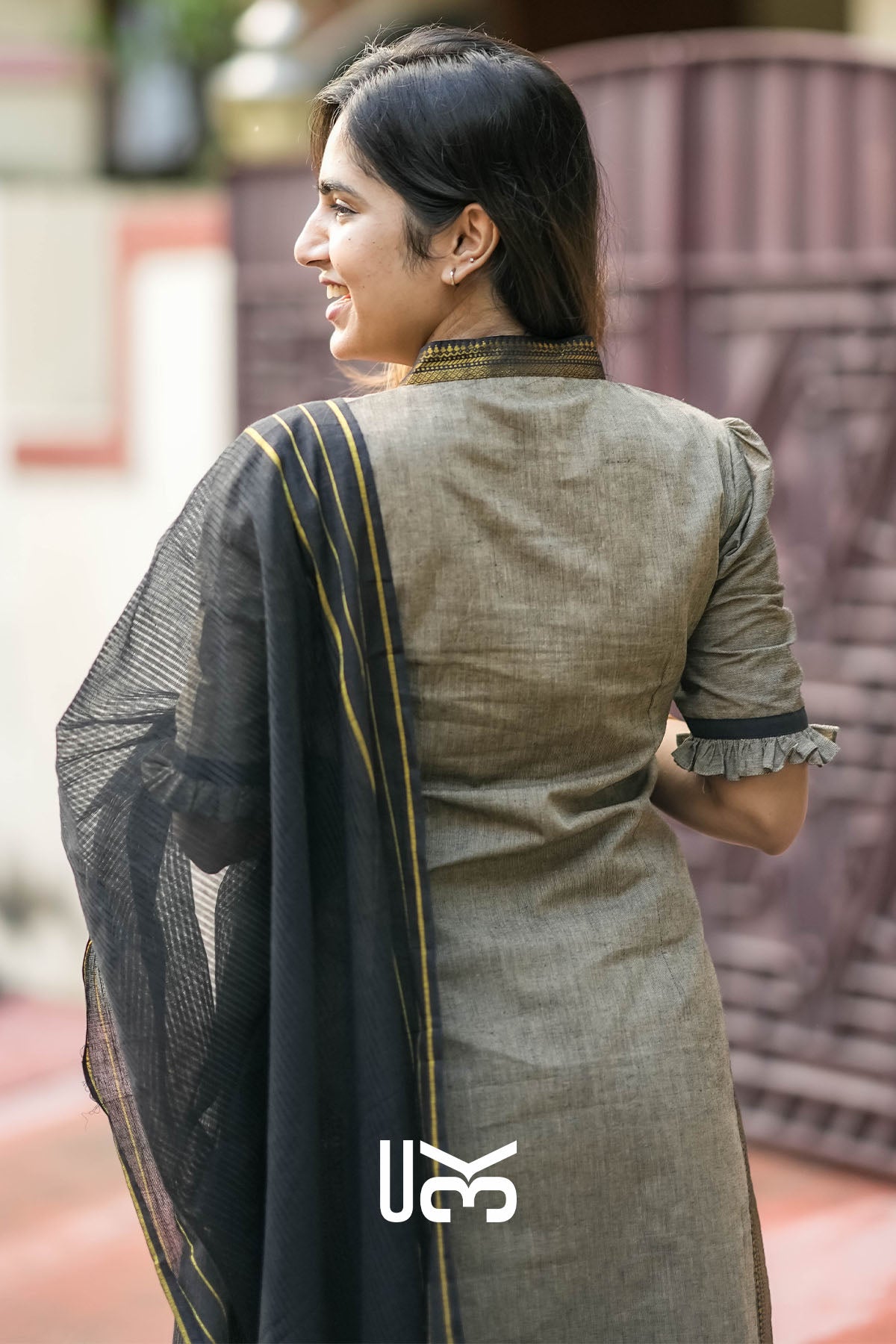 Kosha khaki Handloom Kurta Set