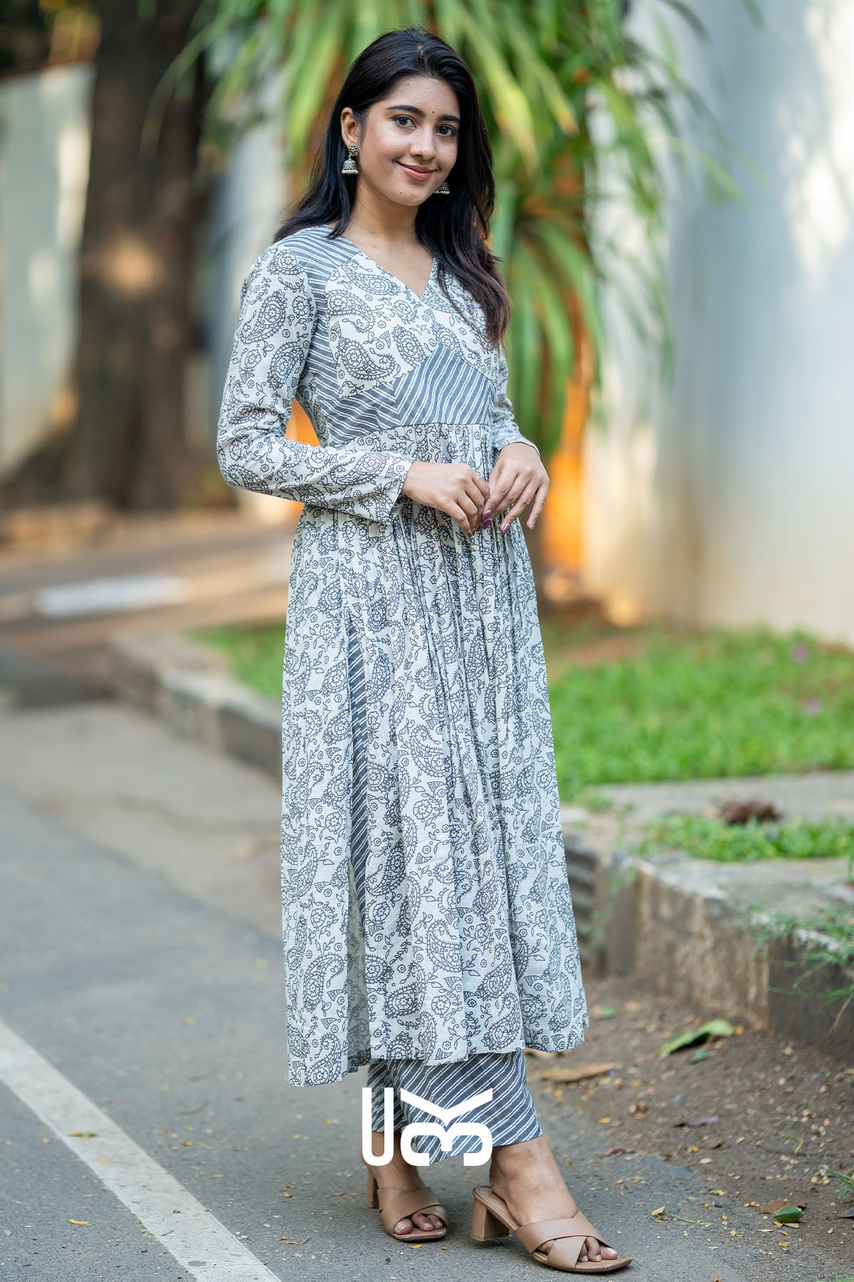Tarunika Grey Kurta set