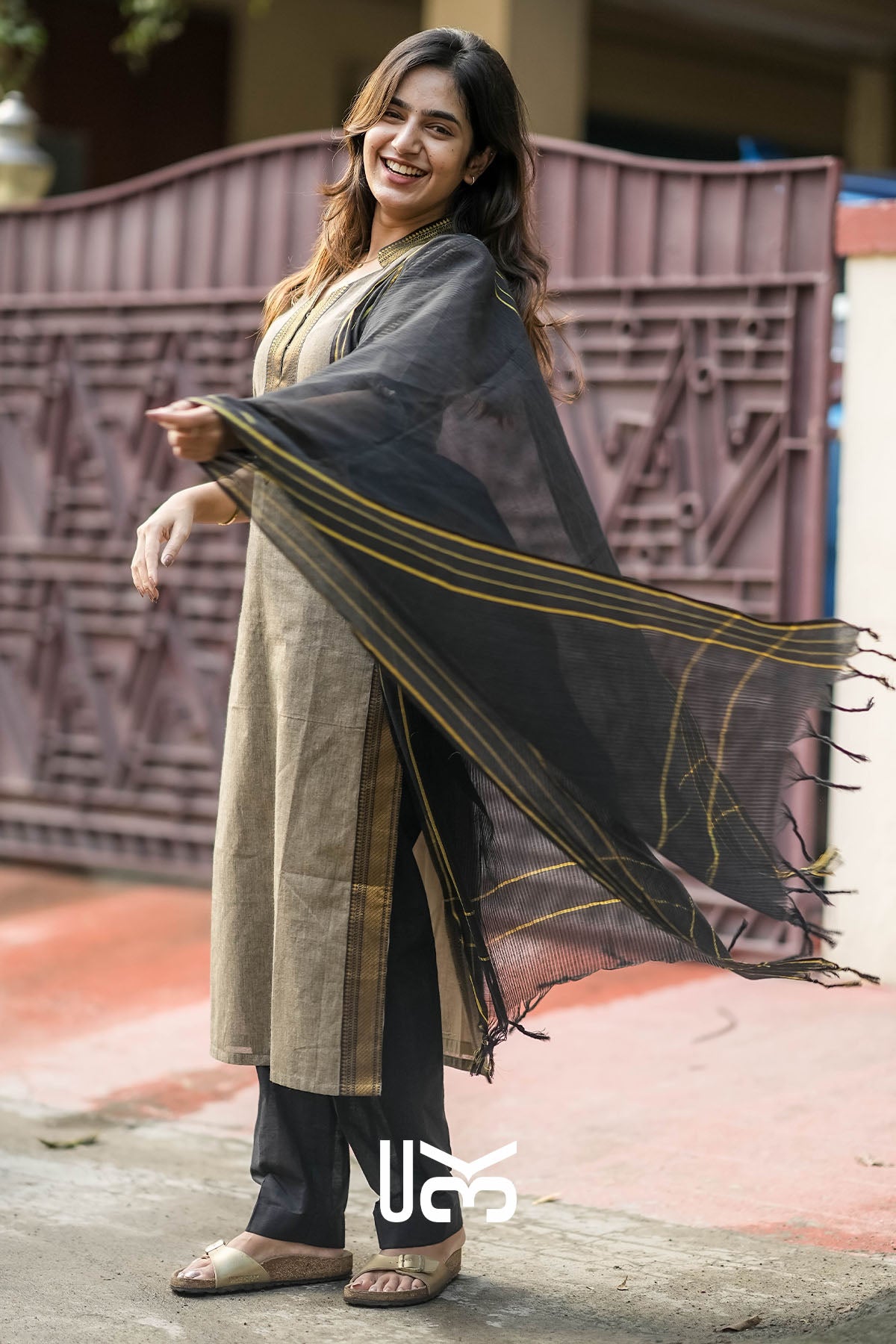 Kosha khaki Handloom Kurta Set