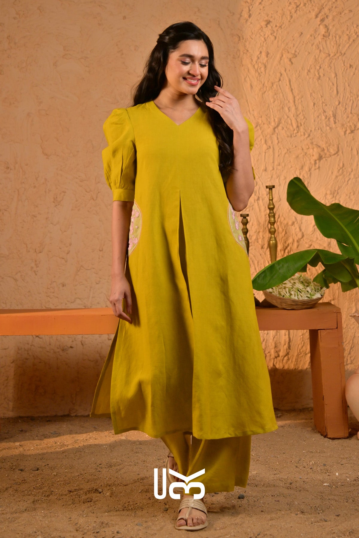 Aabha Pocketplay Linen Kurta Set (Dress) in Lime Green