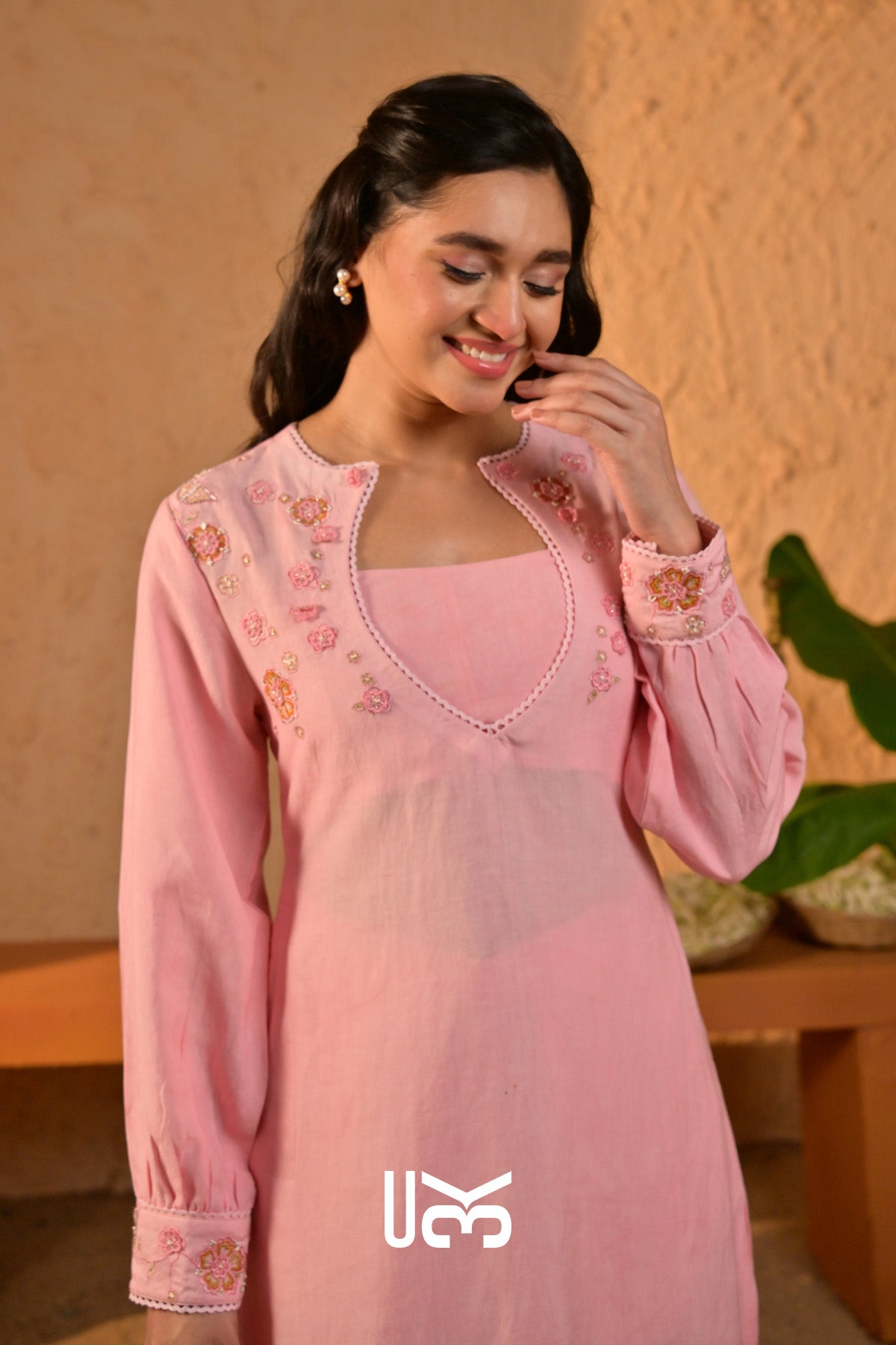 Nazaakat Linen Kurta Set (Dress) in Blush Pink