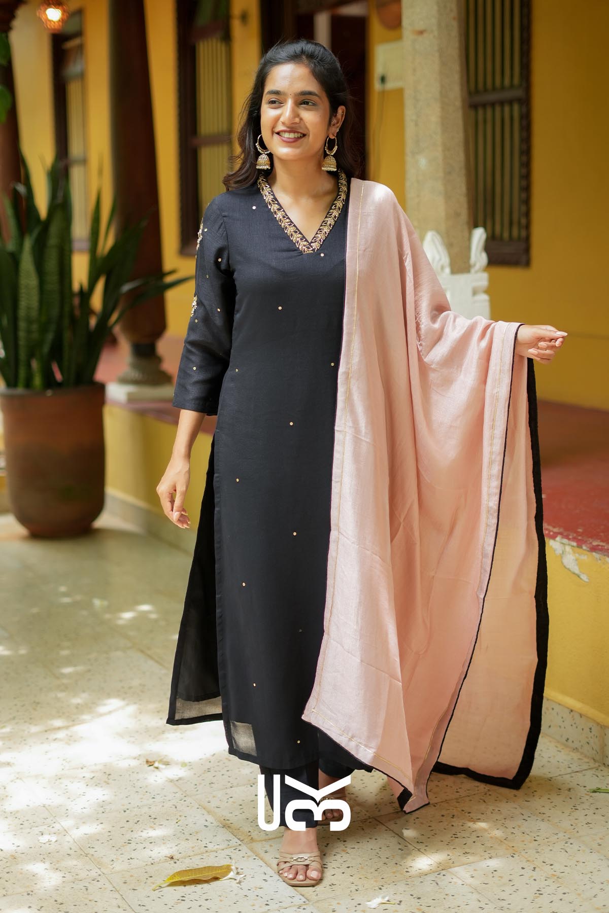 Charcoal Grace | Silk Zari Embroidered Black Kurta Set with Blush Dupatta for Casual