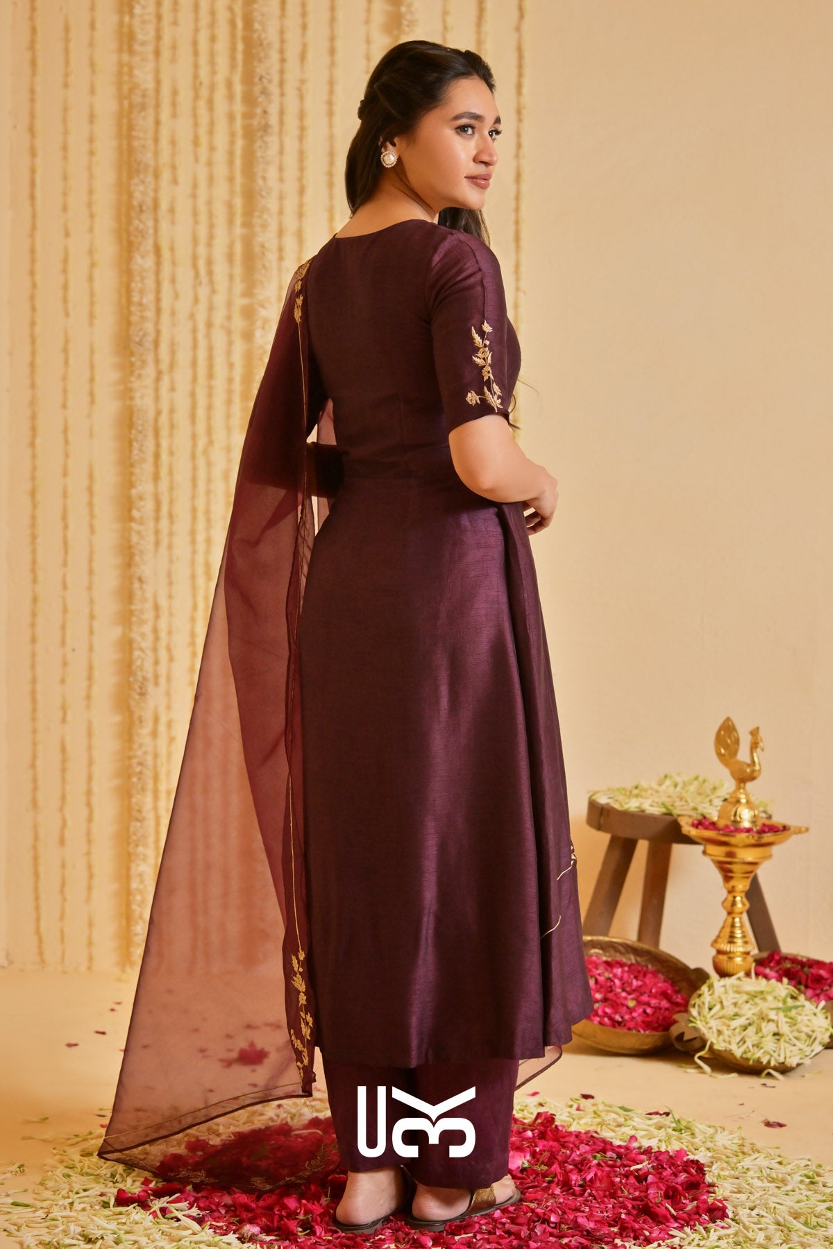 Deepvanika silk Kurta Set (Dress) in Brown