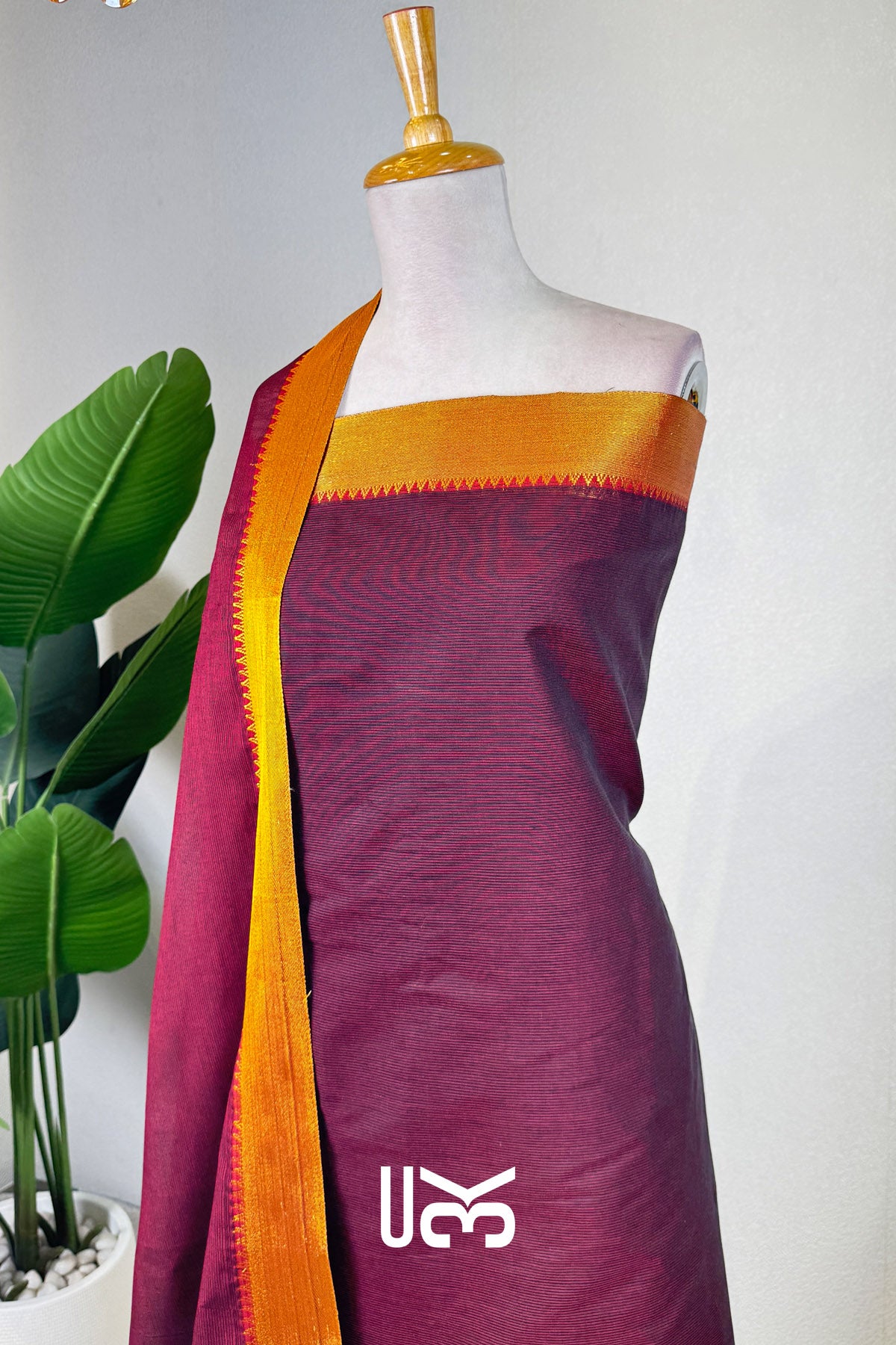 Sonam Unstich Kurta Set In Maroon
