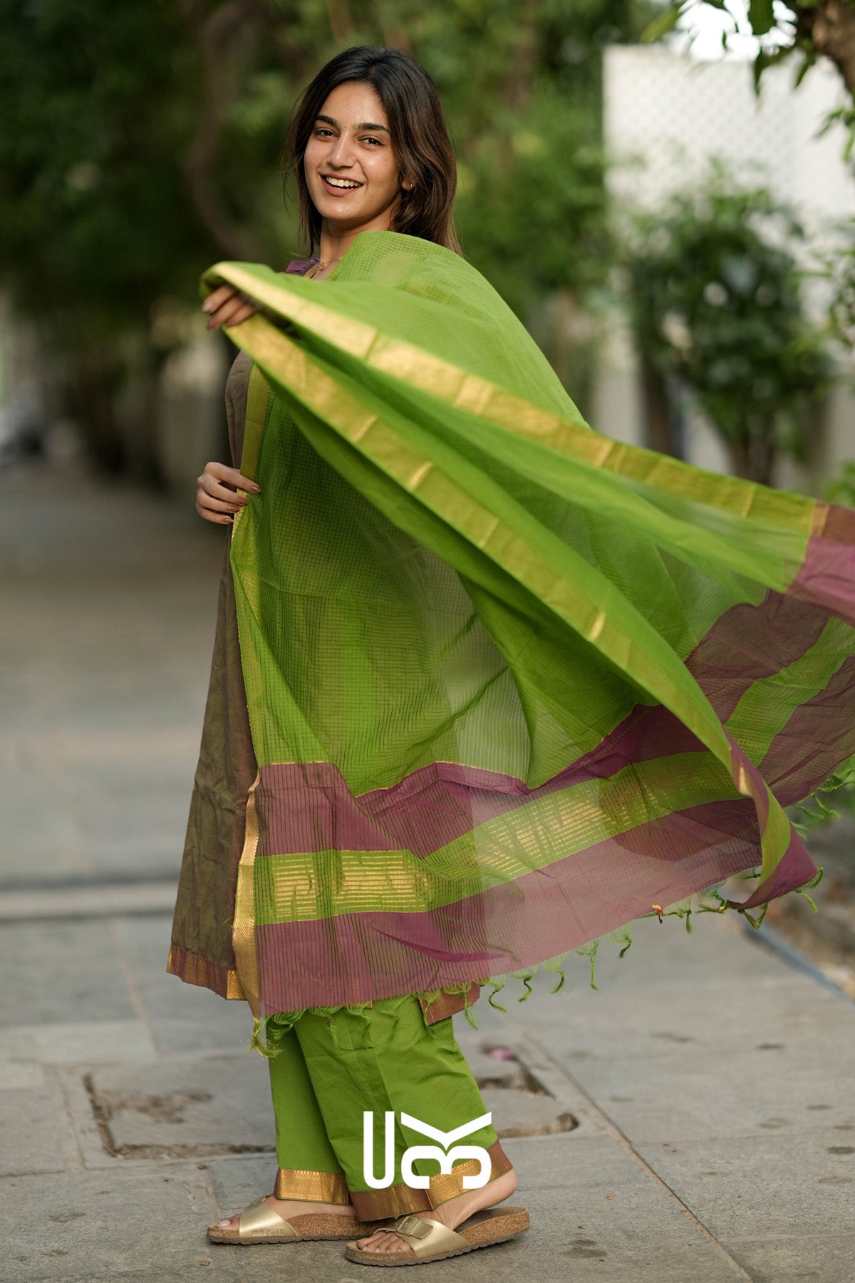 Prakriti Handloom Kurta set (Dress) In Olive green