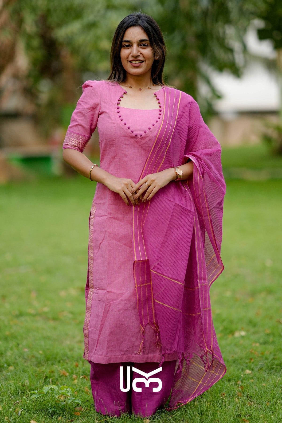 Tharuni Handloom Kurta set (Dress) In Pink