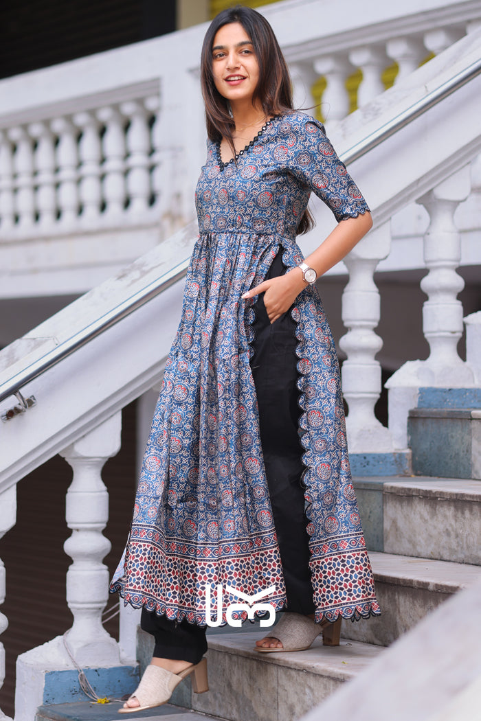 Yashna Ajarakh Kurta Set in Blue