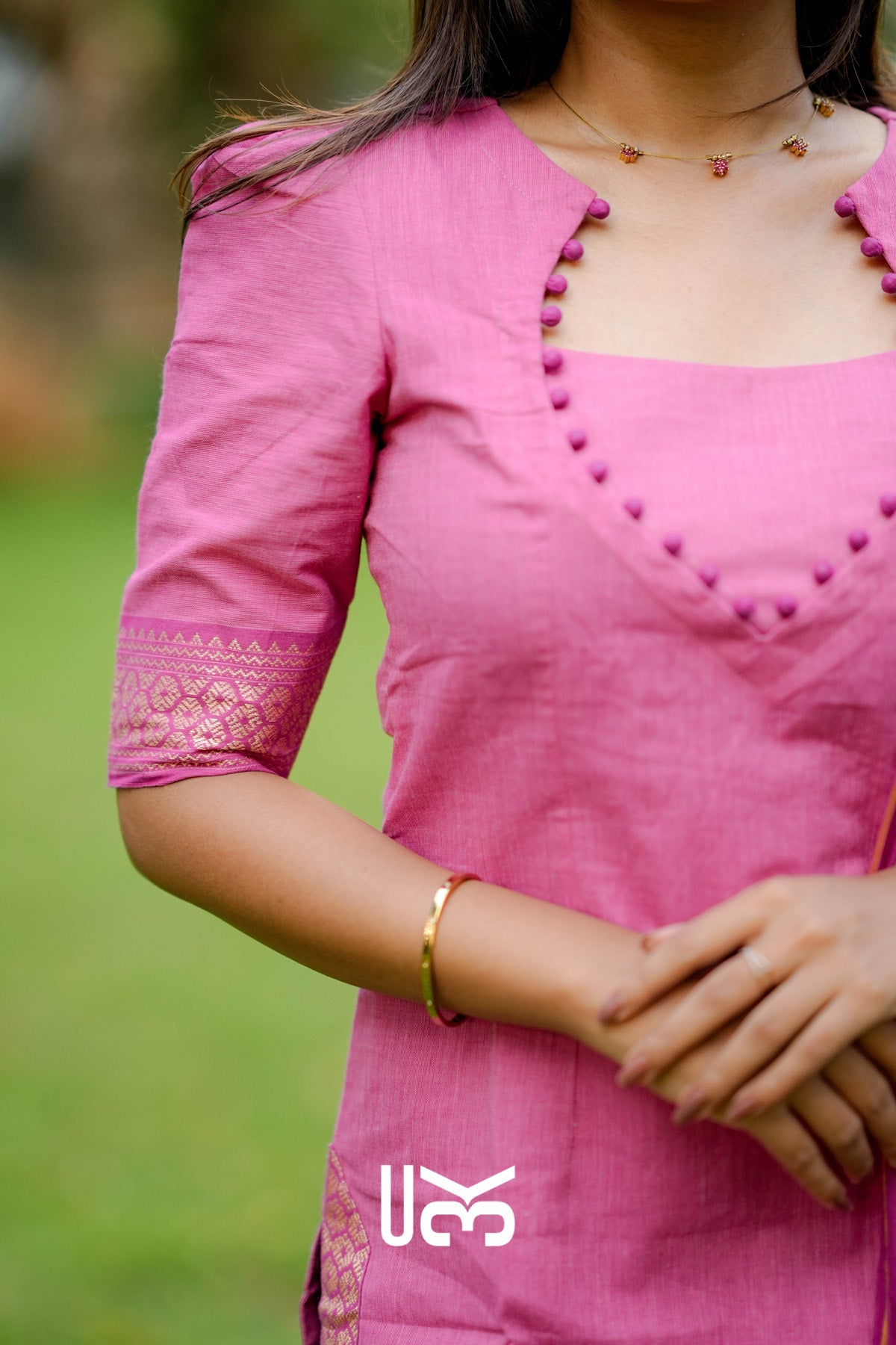 Tharuni Handloom Kurta set (Dress) In Pink