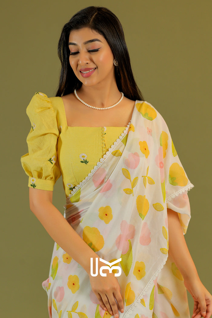 Pila Kaner Saree in Yellow & White