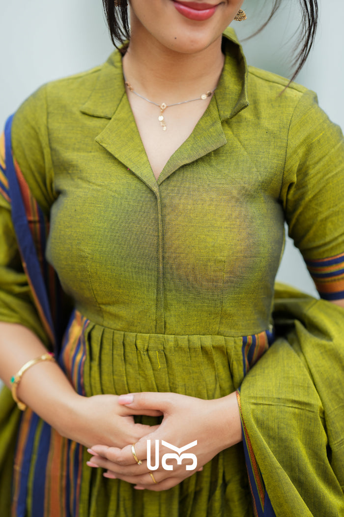Syahi Handloom Suit Set in Olive Green