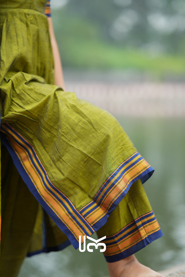 Syahi Handloom Suit Set in Olive Green