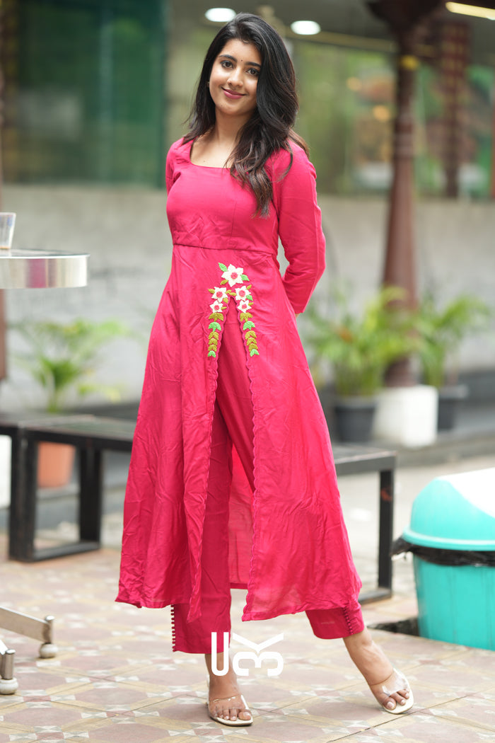 Rasha Kurta Set in Raspberry