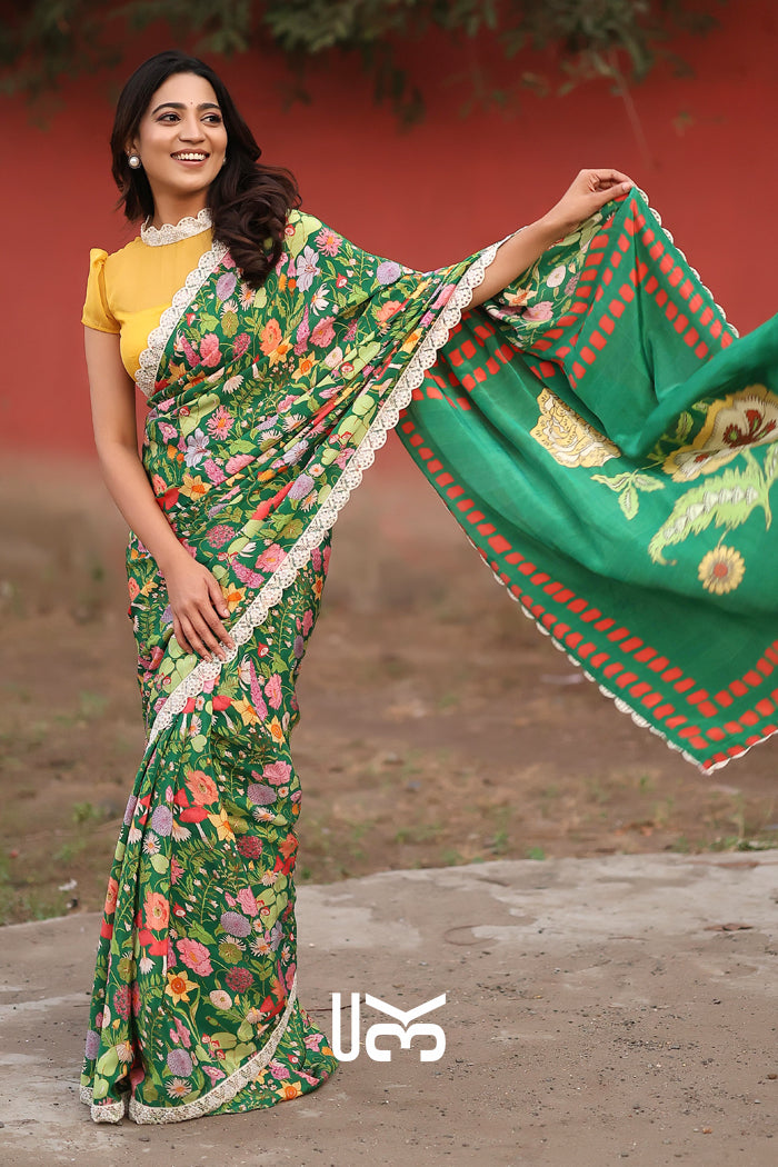 Manjari Retro Prints Unstitched Saree