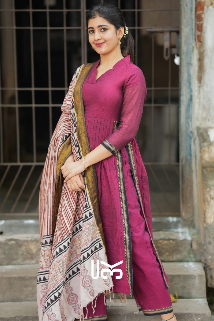 Kasturi Handloom Kurta Set in Maroon