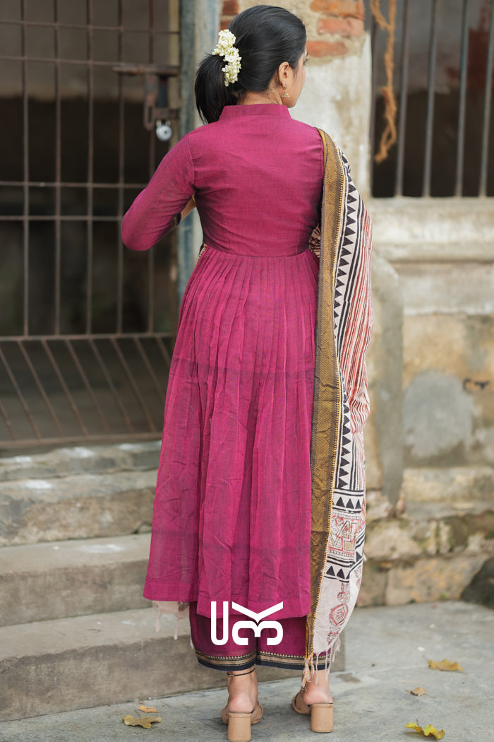 Kasturi Handloom Kurta Set in Maroon