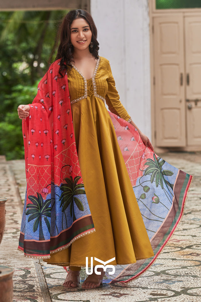 Sandy Pichwai Suit Set in Mustard Yellow