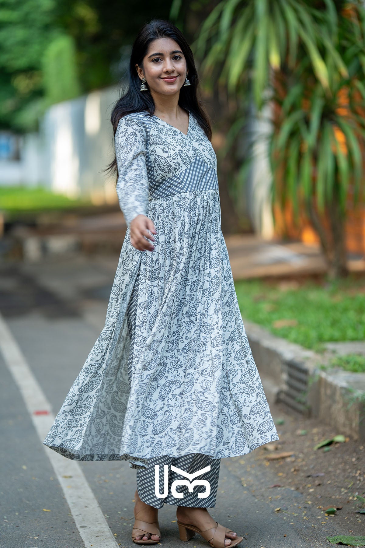 Tarunika Grey Kurta set