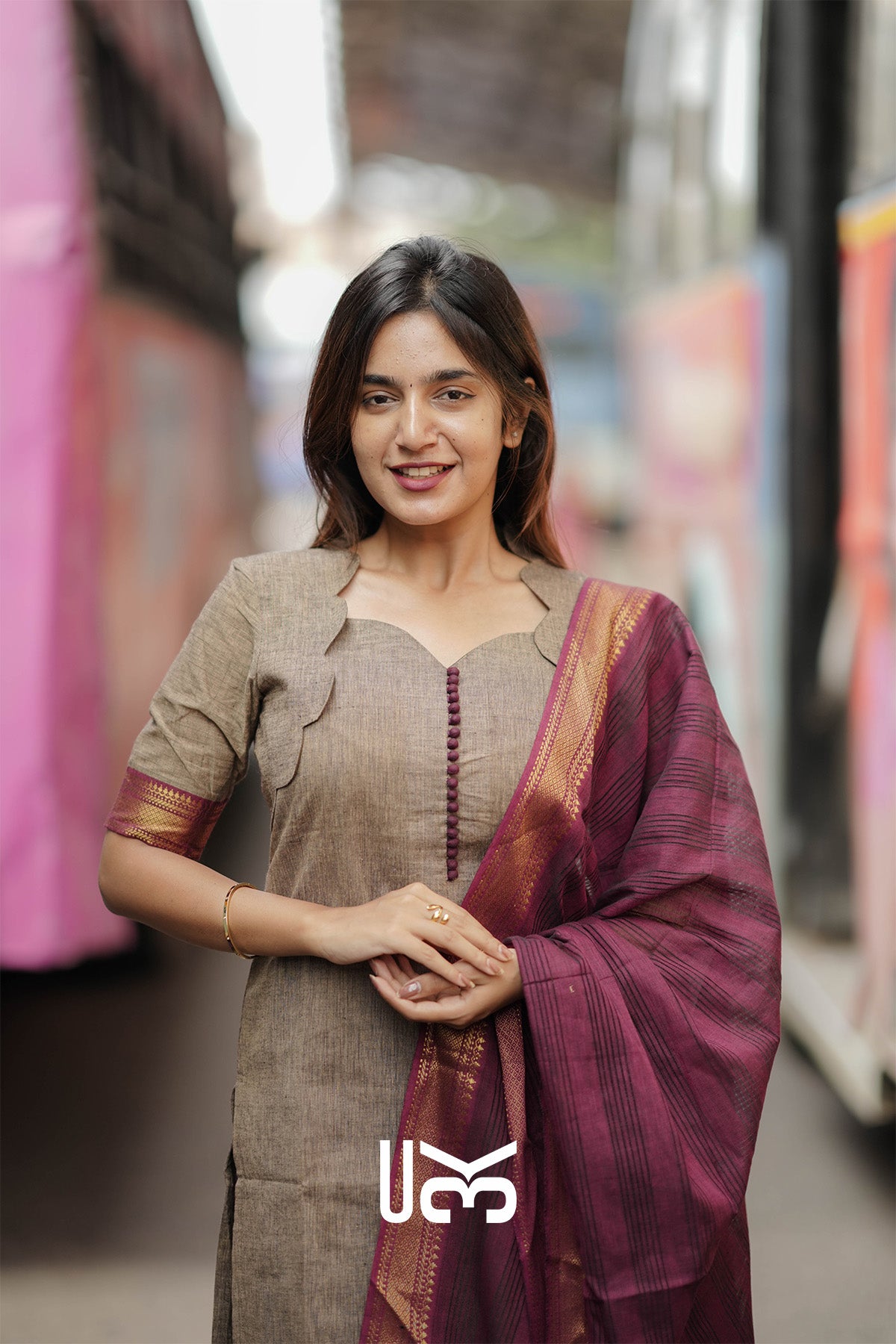 Dharvini Handloom Kurta Set In Earthy Brown