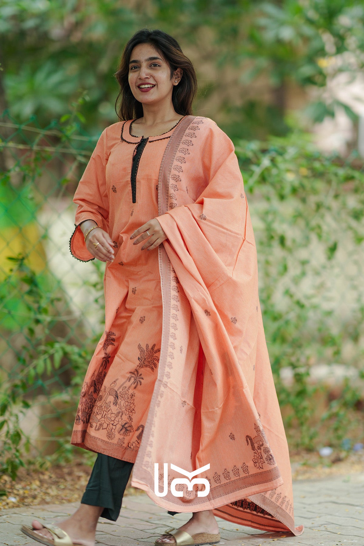Ahaani Cotton Kurta In Peach