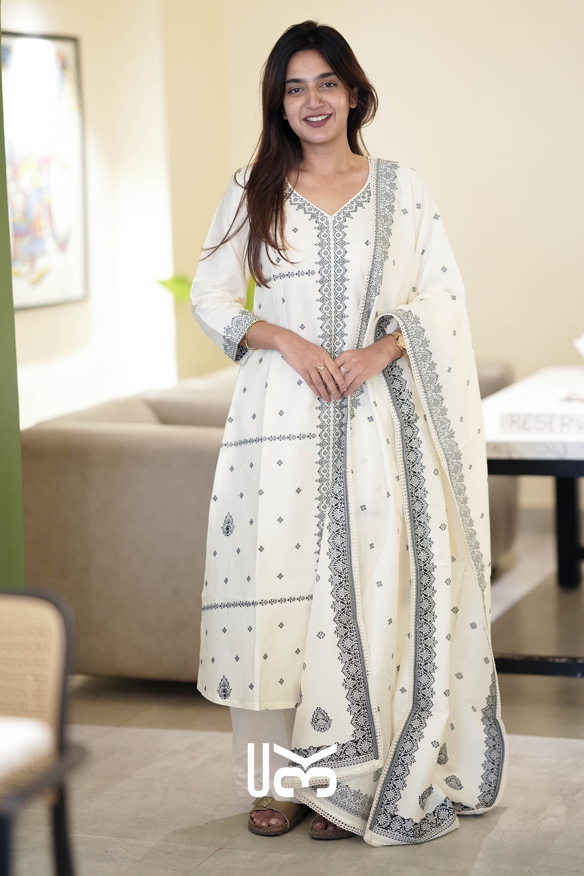 Hansika Cotton Kurta In White